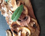 Foto del passaggio 4 della ricetta Scaloppine ai funghi