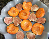 Foto del paso 1 de la receta: Cafloutis de albaricoques y brevas maduras