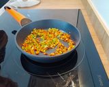 Foto del paso 4 de la receta: Volovanes rellenos de salsa de mejillones