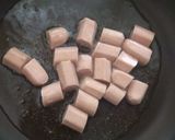 Foto langkah ke 1 dari resep Sosis asam manis kuning telur.