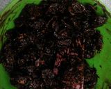 Foto langkah ke 2 dari resep Chocolate Cornflakes Clusters.