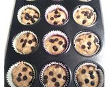 Foto del paso 2 de la receta: Madalenas de banana con chips de chocolate