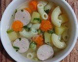 Foto langkah ke 3 dari resep 889) Sup Makaroni Sosis.