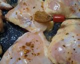 Foto del paso 6 de la receta: Pata y muslo con papas al horno