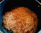A picture of step 1 of Vermicelli Kheer.