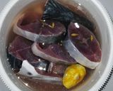 Foto langkah ke 1 dari resep Ikan Tongkol Panggang Masak Bumbu Kuning.