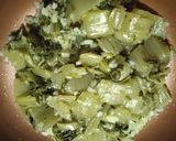 Foto del paso 3 de la receta: Revuelto de acelgas salteadas con jamón