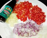 Foto langkah ke 2 dari resep Sambal Kecap Simpel.