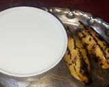 मीठे गुलगुले (मिल्क बनाना पफ) (Meethe Gulgule recipe in hindi) रेसिपी चरण 1 फोटो
