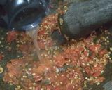 Foto langkah ke 2 dari resep Sambal tomat bawang merah segar.