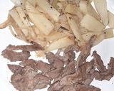 Foto del paso 2 de la receta: Bistec y guarnición de papa y cebolla