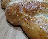 A picture of step 10 of Zopf/ Swedish bread.
