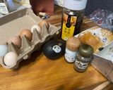 太陽蛋酪梨開放三明治的食譜步驟1照片