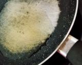 Foto langkah ke 4 dari resep Omelet Mie Telur.