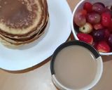 A picture of step 5 of Pancakes.