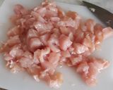 A picture of step 1 of Chicken Fideuá.