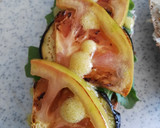 Foto del paso 9 de la receta: Bocadillo de berenjena y tomate con miel y vinagreta de mostaza