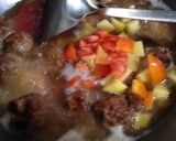 Foto langkah ke 6 dari resep Semur Bola Bola Daging Isi Telpuy.