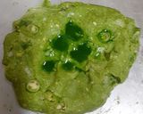 A picture of step 2 of Spinach & Quinoa Flour Parathas.