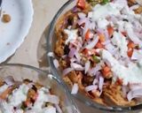 A picture of step 7 of Samosa chaat.