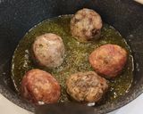 Foto del paso 5 de la receta: Albóndigas de carrillera ibérica en salsa de queso, berenjena y calabacín