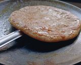 A picture of step 5 of Leftover Vermicelli Paratha.