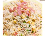 รูปขั้นตอนการทำที่ 5 ของ 🥓🍚ข้าวผัดหมูแฮม Ham Fried Rice