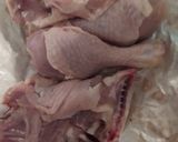 Foto del passaggio 1 della ricetta Cosce di pollo con curcuma