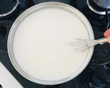Une image de l'étape 2 de Un flan parisien 🍮 😋.