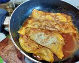 A picture of step 5 of Omlette Curry.