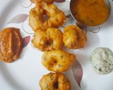 A picture of step 3 of Medu vada.