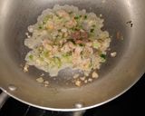 Hình bước làm 2 của món Ăn dặm cho bé: Mì - hoành thánh rau củ cho bé