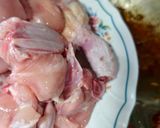 Gambar langkah 2 resipi Ayam Masak Asam Pedas Kari.