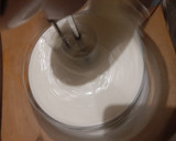 Foto del paso 8 de la receta: Mousse de piloncillo rellena de jelly de tejocote y guayaba
