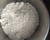 A picture of step 2 of Oats halwa.
