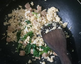 Foto langkah ke 5 dari resep Kwetiau Sosis.