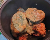 Foto del paso 5 de la receta: Merluza en salsa verde con frutos secos