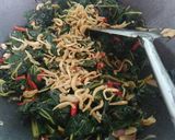 Foto langkah ke 3 dari resep Tumis Daun Pepaya.