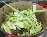 A picture of step 3 of Cabbage and lamb bredie (koolbredie).