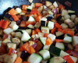 Foto del paso 5 de la receta: Conejo guisado con pisto