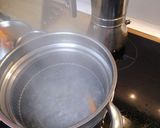 Foto del paso 3 de la receta: Lubina con verduras salteadas