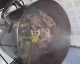 Foto del paso 1 de la receta: Fideos al huevo con pimentón ahumado y salsa de tomate con osobuco desgrasado