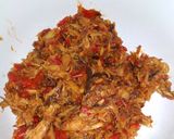Foto langkah ke 4 dari resep Tongkol Suwir Balado.