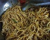 A picture of step 5 of Noodles in Spicy Pasta Sauce.