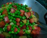 A picture of step 1 of Gajar matar ki sabzi,.