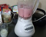 Foto del paso 1 de la receta: Helado de frutilla 🧁