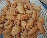 Foto langkah ke 4 dari resep Kue garpu gurih dan renyah.