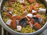 Fideuá de salmón