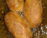 A picture of step 5 of Besan sev with bread pakora.