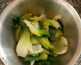 Foto del paso 3 de la receta: Carne frita con col china. 小白菜炒牛肉 (Xiǎo báicài chǎo niúròu)